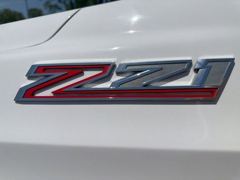 Used 2023 Chevrolet Suburban Z71 AWD/4WD image 11