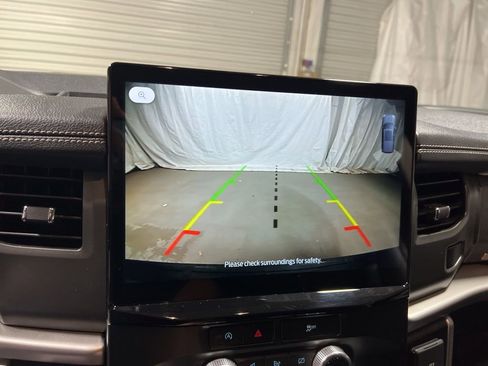 Used 2024 Ford Expedition XLT image 37