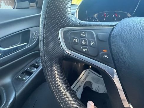 Used 2020 Chevrolet Equinox LT image 20