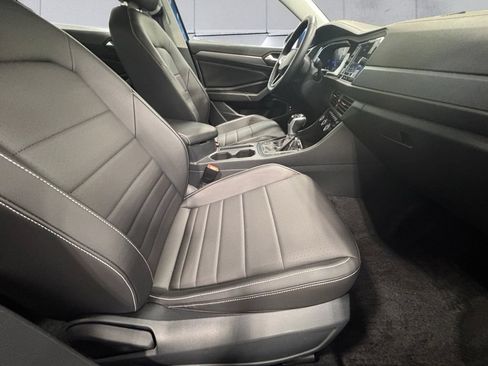 Used 2023 Volkswagen Jetta SE FWD image 14