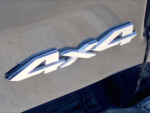 Used 2022 RAM 1500 Laramie AWD/4WD image 10