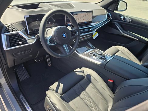 New 2026 BMW X5 xDrive40i w/ M Sport Package AWD/4WD image 33
