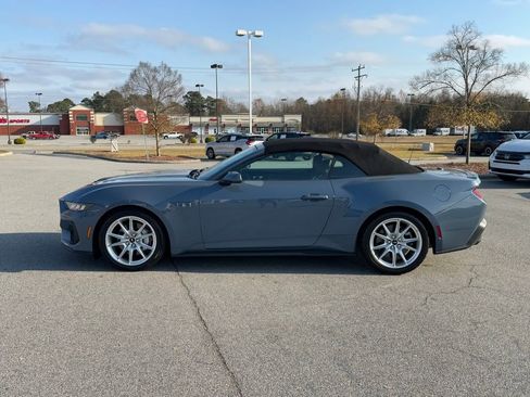 Used 2024 Ford Mustang GT Premium image 4