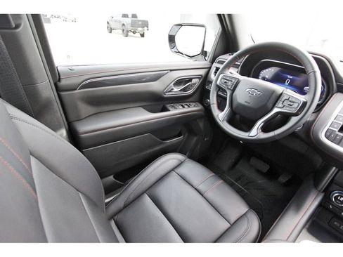 Used 2024 Chevrolet Tahoe RST w/ Luxury Package RWD image 8