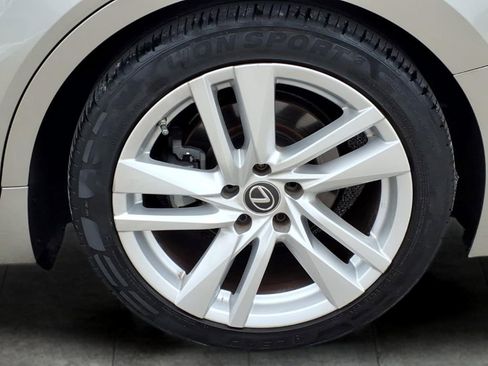 Used 2022 Lexus IS 300 w/ Accessory Package RWD image 9