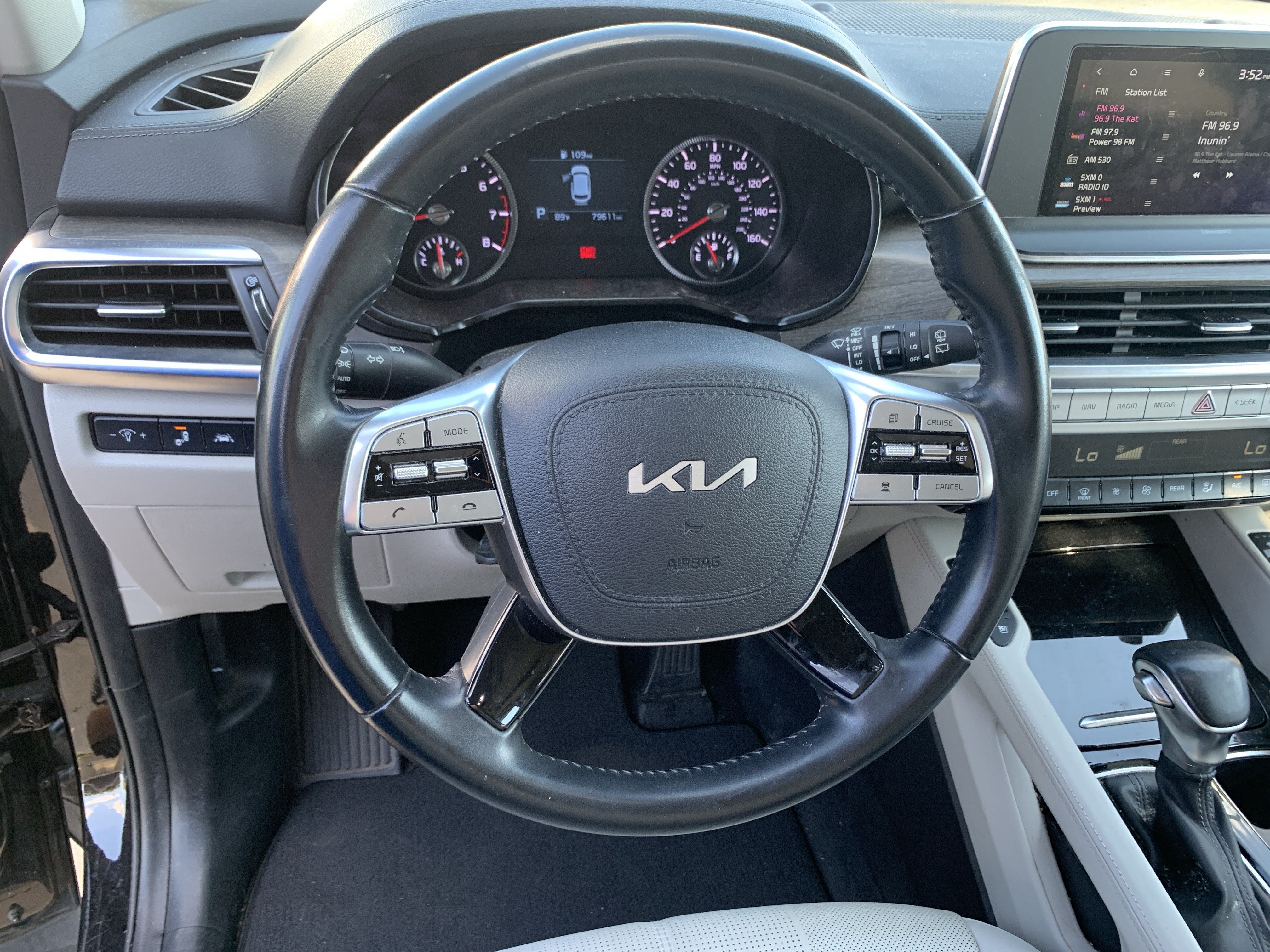 Used 2022 Kia Telluride EX w/ EX Premium Package FWD image 18