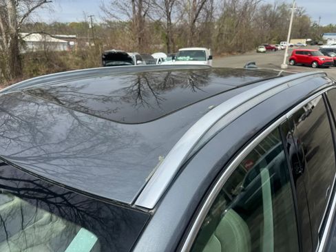 Used 2016 Volvo XC90 T6 Inscription w/ Vision Package image 13