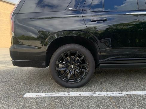 Used 2024 Cadillac Escalade Sport Platinum w/ LPO, ONYX Package image 12