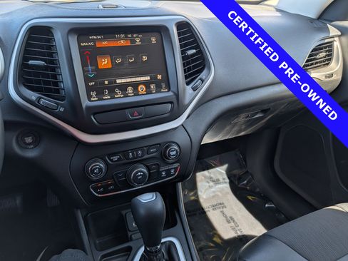 Used 2018 Jeep Cherokee Latitude Plus image 26