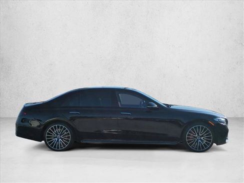 Used 2023 Mercedes-Benz S 580 4MATIC Sedan image 4