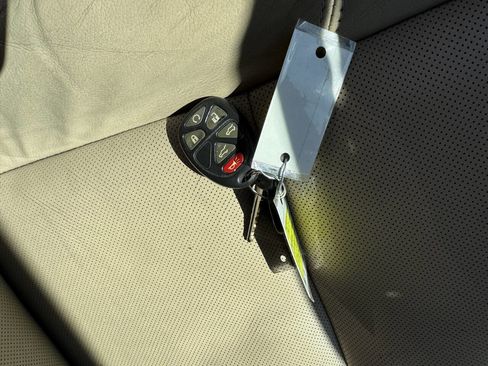 Used 2010 Chevrolet Tahoe LTZ image 31