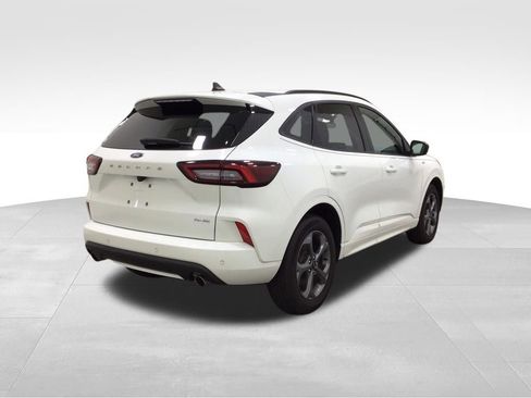 Used 2023 Ford Escape ST-Line w/ Tech Pack #1 AWD/4WD image 4