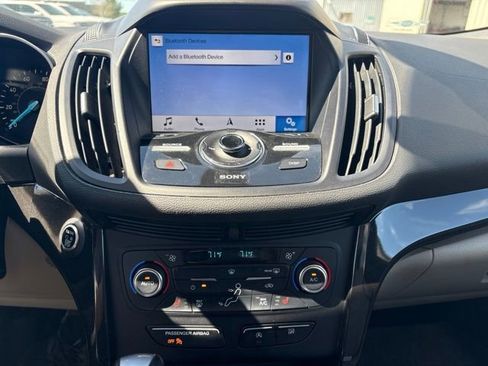 Used 2017 Ford Escape Titanium AWD/4WD image 14