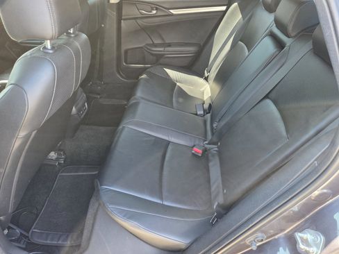 Used 2016 Honda Civic Touring image 11