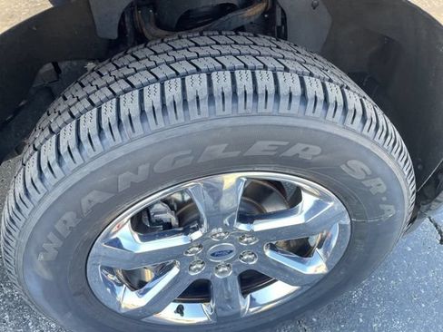 Used 2023 Ford F150 Lariat w/ Equipment Group 502A High AWD/4WD image 20