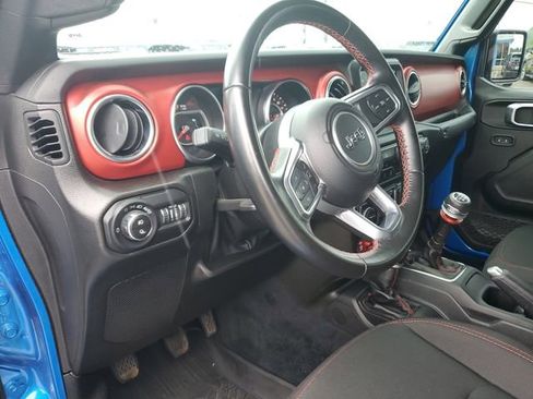 Used 2022 Jeep Gladiator Rubicon AWD/4WD image 17