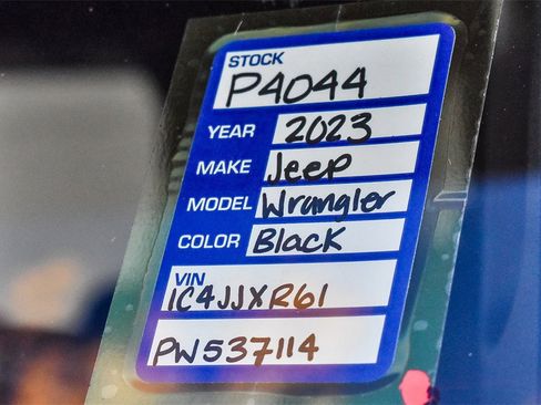 Used 2023 Jeep Wrangler Unlimited Rubicon 4xe w/ Steel Bumper Group image 27