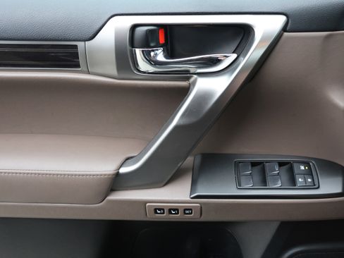 Certified 2023 Lexus GX 460 Premium image 12