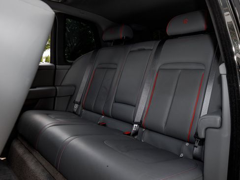 Certified 2023 Rolls-Royce Cullinan image 32