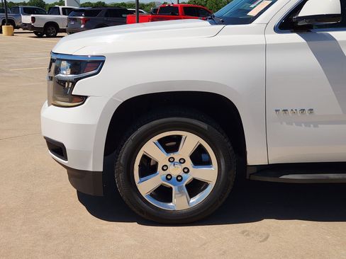 Used 2015 Chevrolet Tahoe LT image 9