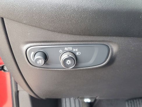 Used 2024 Chevrolet Equinox RS FWD image 19