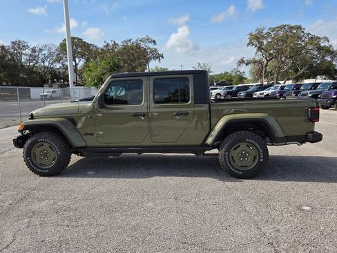 Used 2026 Jeep Gladiator Willys image 4