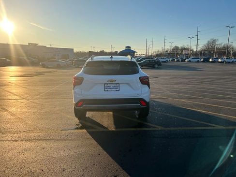 New 2026 Chevrolet Trax LT w/ Driver Confidence Package image 4