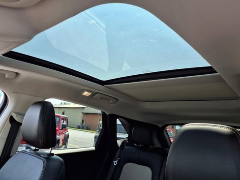 Used 2021 Ford Escape Titanium w/ Titanium Elite Package image 20