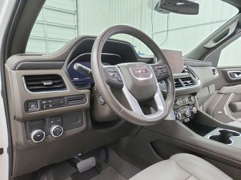 Used 2022 GMC Yukon SLT w/ SLT Luxury Package RWD image 18