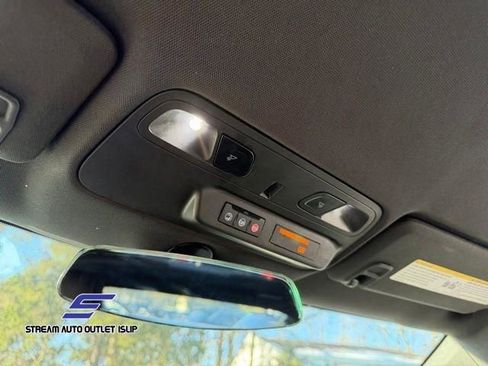 Used 2021 Chevrolet Camaro LT image 34