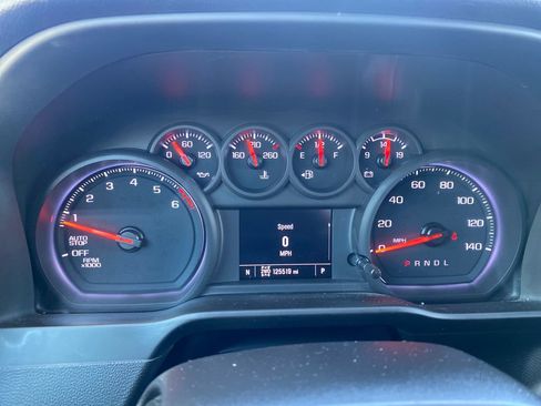 Used 2022 Chevrolet Silverado 1500 Custom AWD/4WD image 15