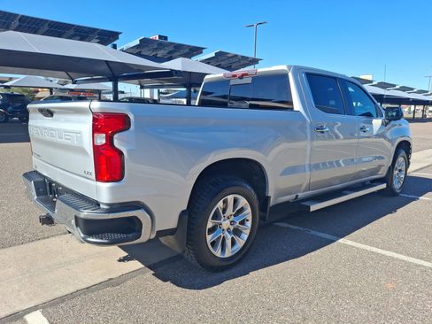 Used 2020 Chevrolet Silverado 1500 LTZ w/ LTZ Premium Package AWD/4WD image 5