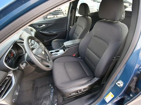 Used 2025 Chevrolet Malibu LT FWD image 15