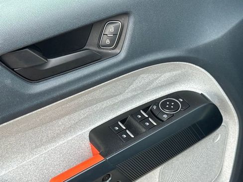 Used 2023 Ford Maverick XLT w/ XLT Luxury Package image 5