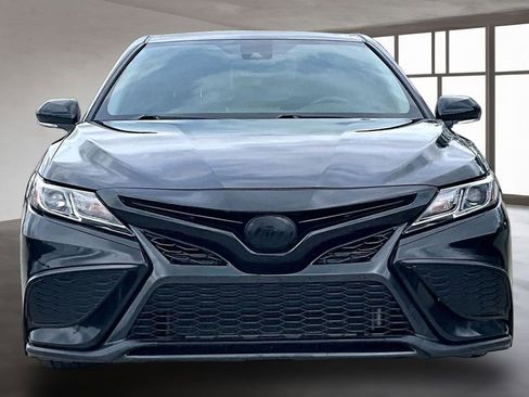Used 2023 Toyota Camry SE FWD image 4