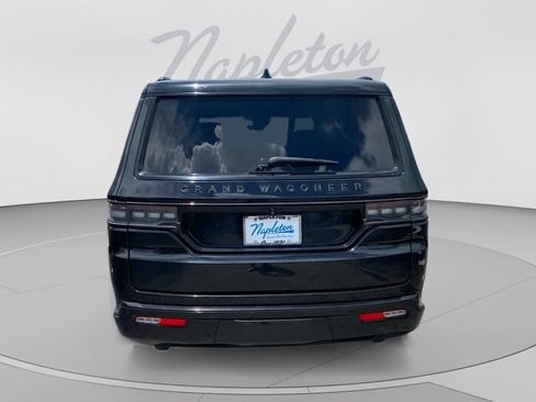 Used 2024 Jeep Grand Wagoneer L Series II w/ Quick Order Packagew 28T AWD/4WD image 4