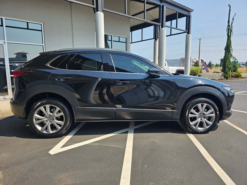 Used 2022 MAZDA CX-30 AWD 2.5 S w/ Premium Package image 6