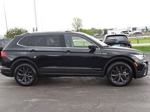 Certified 2024 Volkswagen Tiguan SE AWD/4WD image 5