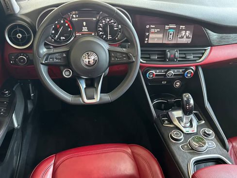 Used 2021 Alfa Romeo Giulia Sprint w/ Nero Edizione RWD image 15