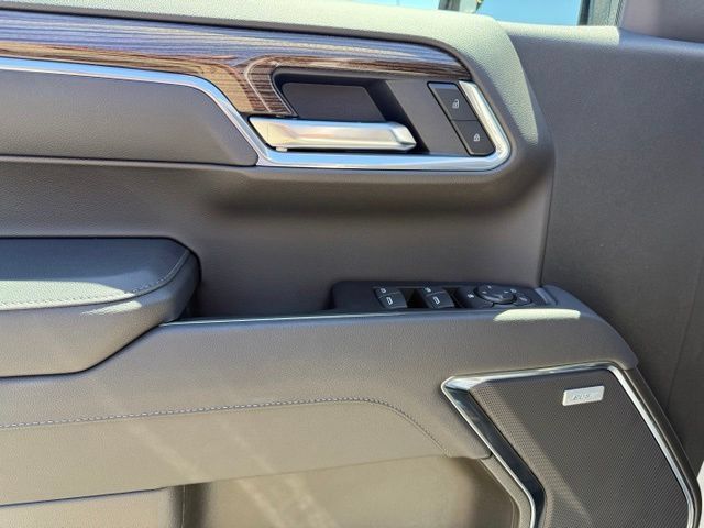 New 2026 Chevrolet Silverado 1500 RST w/ Dark Appearance Package AWD/4WD image 12