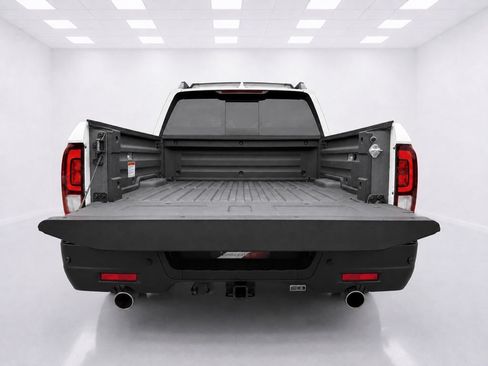 Used 2023 Honda Ridgeline RTL-E image 9