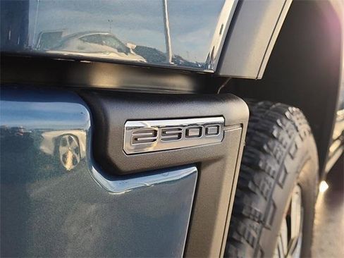 New 2026 GMC Sierra 2500 Denali w/ Denali Reserve Package image 12