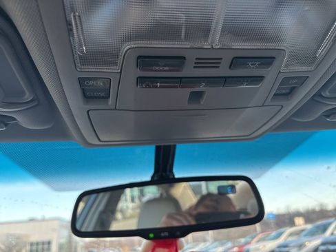 Used 2015 Toyota Camry XLE w/ Moonroof Package image 22