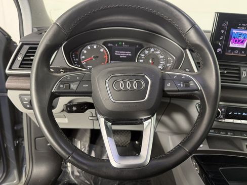 Used 2023 Audi Q5 2.0T Premium w/ Convenience Package AWD/4WD image 21
