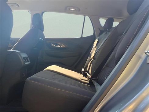 Used 2020 GMC Terrain SLE w/ Driver Convenience Package image 9