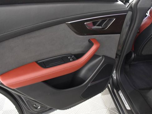 Used 2023 Audi SQ8 Prestige w/ Prestige Package image 26