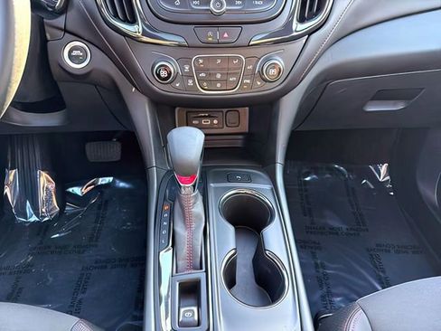 Used 2024 Chevrolet Equinox RS image 27