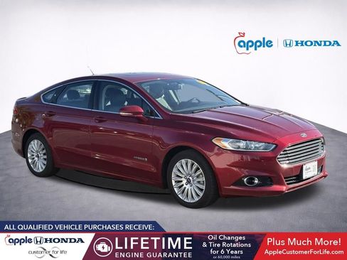 Used 2013 Ford Fusion SE FWD image 1