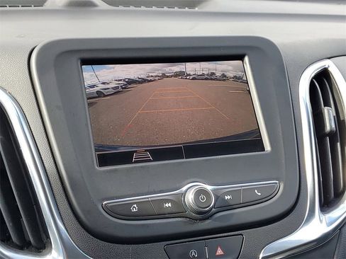 Used 2023 Chevrolet Equinox LT image 25