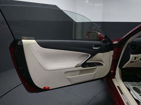 Used 2010 Lexus IS 250C image 10
